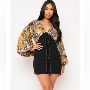 SHADES OF BLONDE LACE UP BALLOON SLEEVES REPTILE PRINT MINI DRESS SIZE LARGE NWT